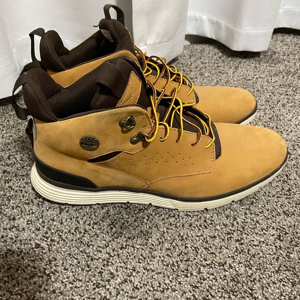 Timberland Size 10.5 Men’s Hightop Shoes